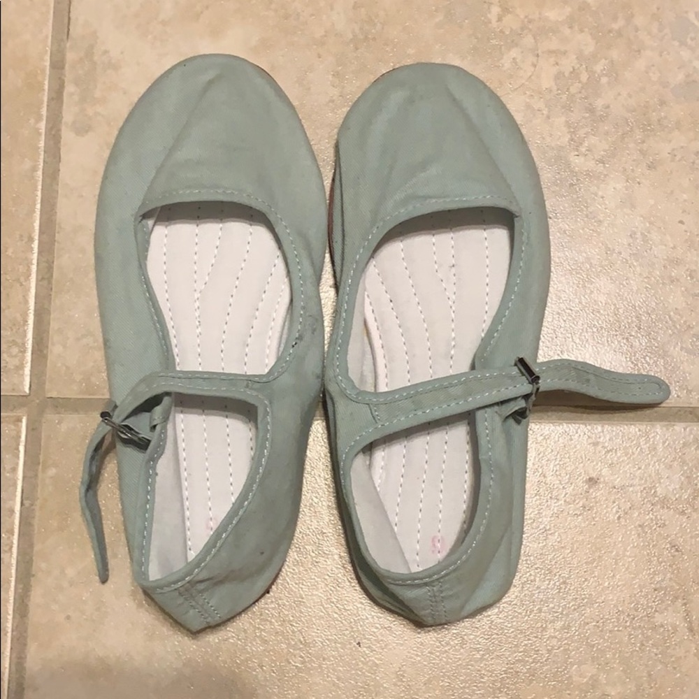 Nin Hao Mary Jane flats from Urban Outfitters.